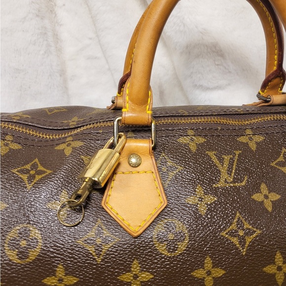 Authentic Louis Vuitton speedy 40 - Picture 14 of 16